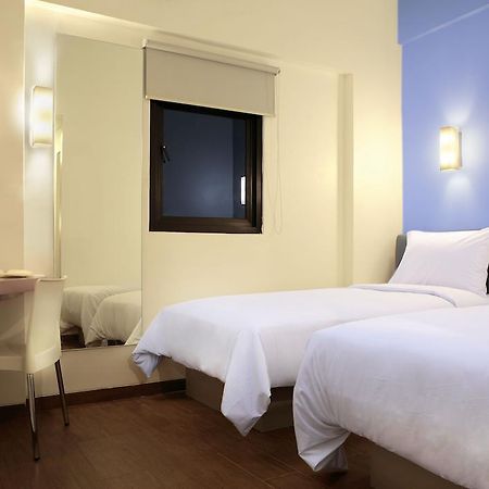 Amaris Hotel Sunset Road - Bali Кута Екстериор снимка