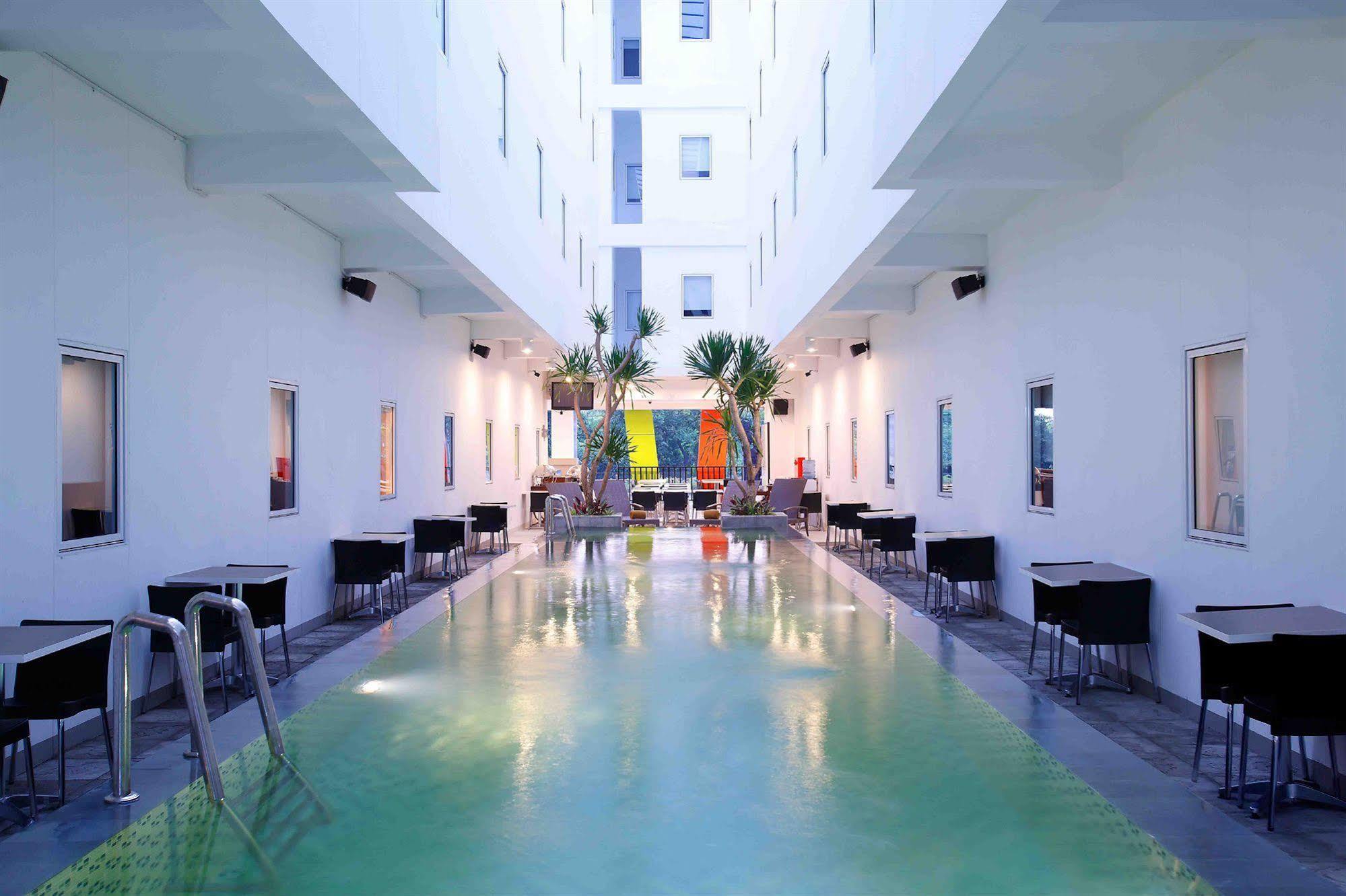 Amaris Hotel Sunset Road - Bali Кута Екстериор снимка